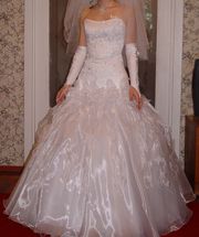Продам очень нежное красивое необычное свадебное платье 