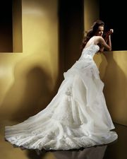 Продам свадебное платье от Benjamin Roberts №901