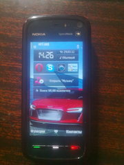 Nokia 5800 XpressMusic Red.