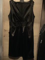 платье черное атласное