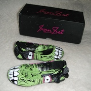  новые туфли  для девочки Iron Fist размер23