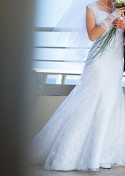 Элегантное свадебное платье для хрупкой девушки 