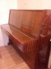 пианино Украина