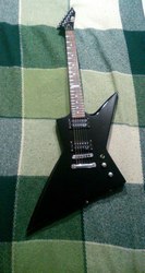 Продам электрогитару ESP LTD es-50