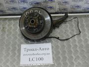 4320260020 Цапфа (поворотный кулак) передний левый Toyota land cruiser